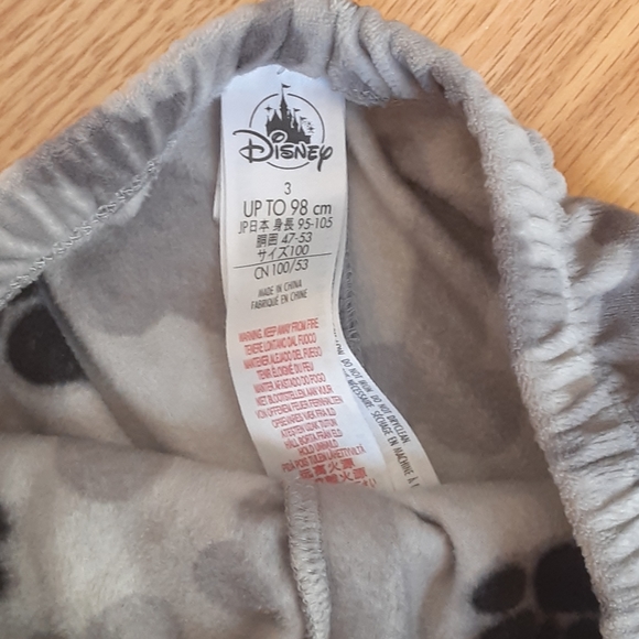 3t fuzzy pajama set - Picture 3 of 4